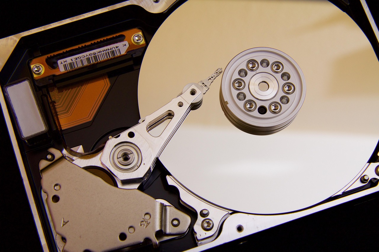 services-02 disc, reader, reading poor, hard drive, pc, it, hard drive, hard drive, hard drive, hard drive, hard drive
